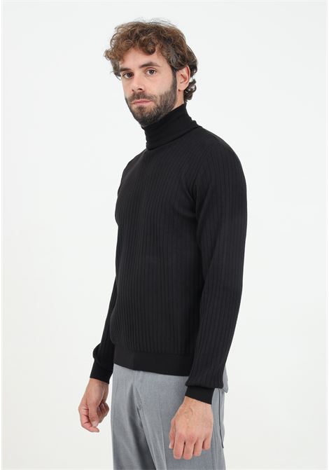 Maglione a collo alto nero da uomo IM BRIAN | MA3006009